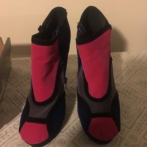 Fabulous Bootie Size 11